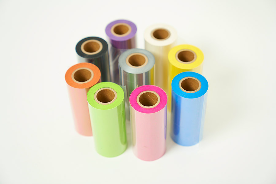 Novinkou letošního roku jsou nové barevné TTR pásky pro potisk textilií.